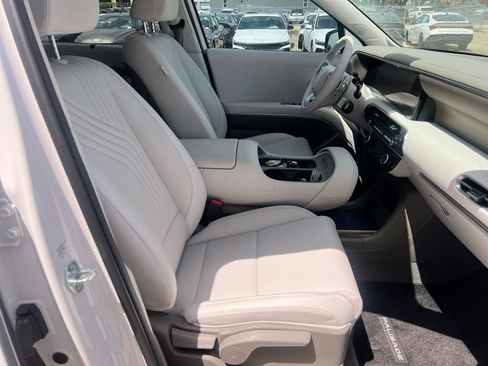 Used 2026 Hyundai Palisade SEL FWD image 19