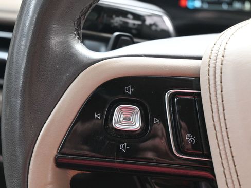 Used 2022 Lincoln Aviator Reserve w/ Equipment Group 201A image 21