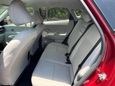 Used 2024 Hyundai Kona SEL FWD image 7