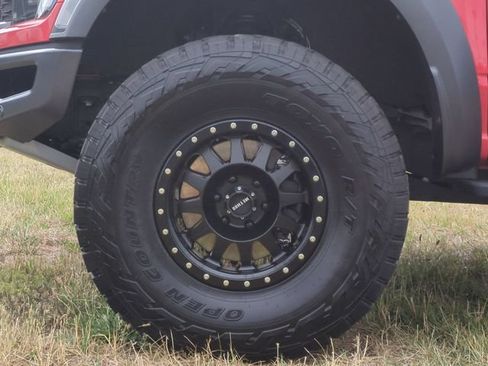 Used 2022 Ford F150 Raptor w/ Equipment Group 801A High AWD/4WD image 17