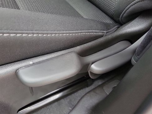 New 2026 GMC Canyon Elevation w/ Convenience Package image 20