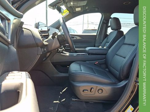 Used 2026 Chevrolet Traverse LT AWD/4WD image 14
