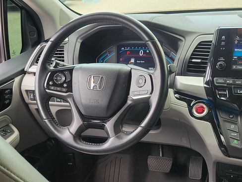 Used 2021 Honda Odyssey Touring image 21