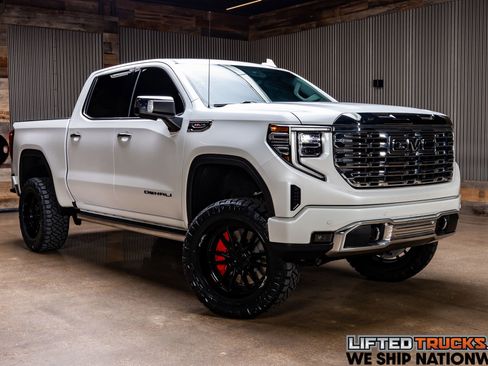 Used 2025 GMC Sierra 1500 Denali w/ Denali Reserve Package AWD/4WD image 1