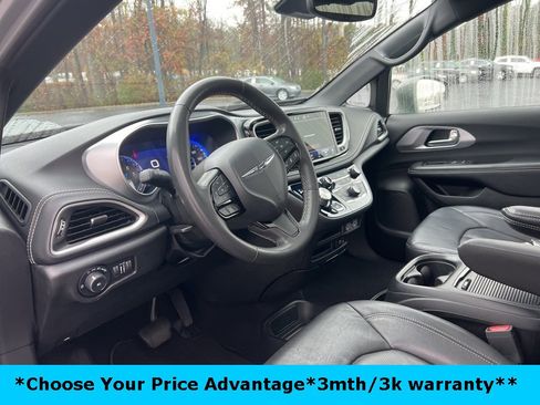 Certified 2022 Chrysler Pacifica Touring-L w/ S Appearance Package image 55