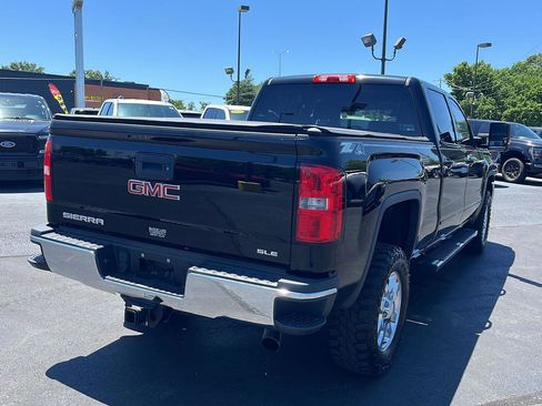 Used 2015 GMC Sierra 2500 SLE w/ SLE Preferred Package AWD/4WD image 5