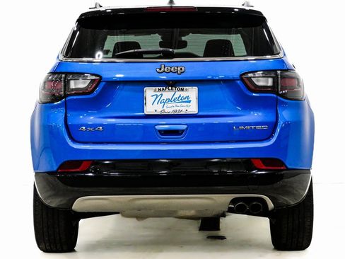 Used 2022 Jeep Compass Limited w/ Elite Group image 8