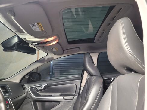 Used 2016 Volvo S60 T5 Premier image 35