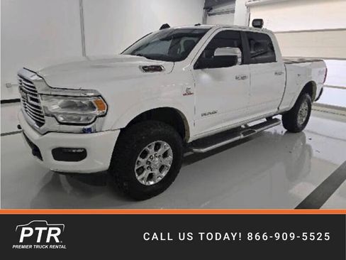 Used 2022 RAM 2500 Laramie AWD/4WD image 1