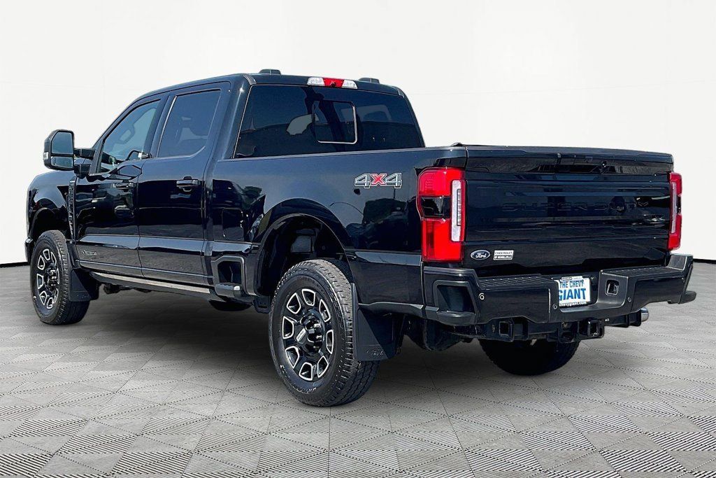 Used 2025 Ford F350 Platinum AWD/4WD image 4
