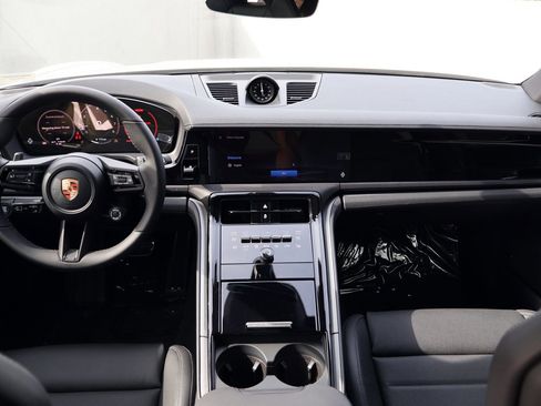 New 2026 Porsche Panamera image 22