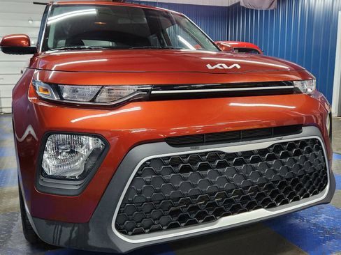 Used 2022 Kia Soul LX image 42