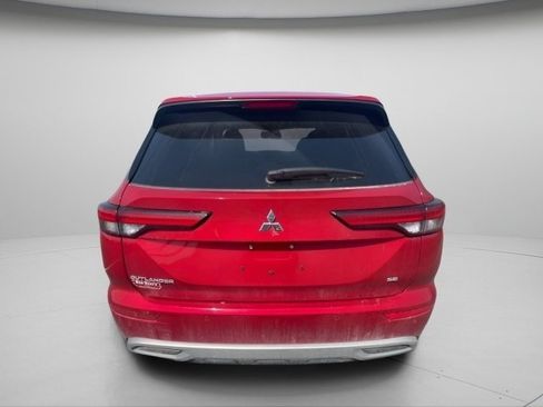 Used 2024 Mitsubishi Outlander SE Black Edition image 9
