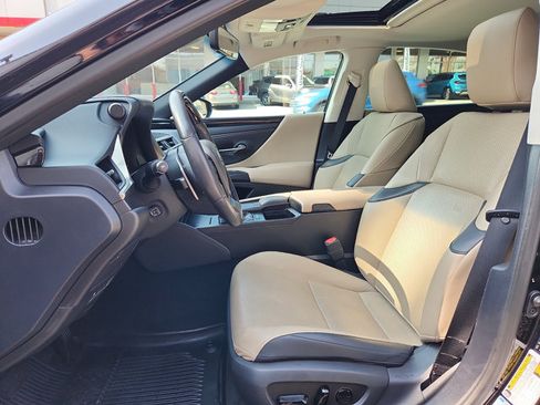 Used 2021 Lexus ES 250 w/ Premium Package AWD/4WD image 14
