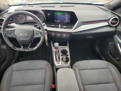 Used 2025 Chevrolet Trax RS image 26
