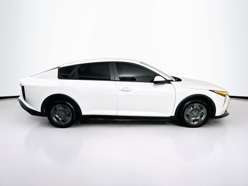 Used 2025 Kia K4 FWD image 10