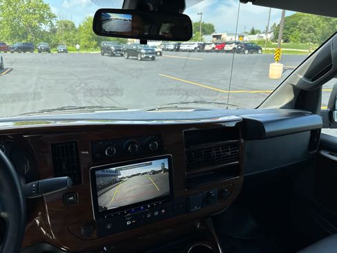 Used 2024 Chevrolet Express 2500 RWD image 26