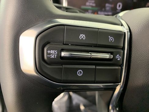 Used 2025 GMC Terrain Elevation w/ Elevation Premium Package image 18