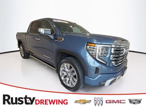Used 2024 GMC Sierra 1500 Denali w/ Denali Reserve Package AWD/4WD image 1