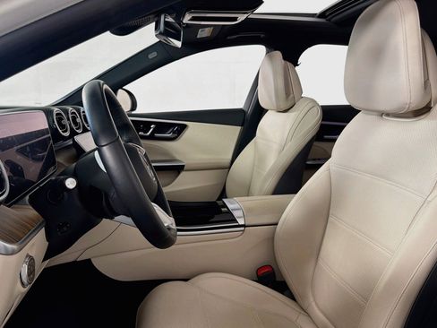 Used 2024 Mercedes-Benz C 300 Sedan image 17