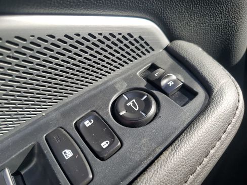 Used 2025 Acura MDX SH-AWD image 25