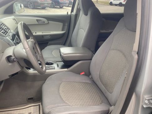Used 2012 Chevrolet Traverse LT image 9