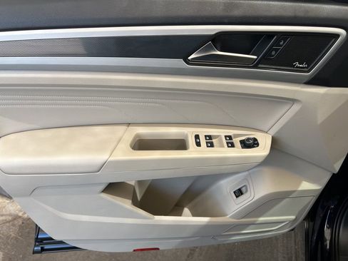 Certified 2022 Volkswagen Atlas SEL Premium AWD/4WD image 18