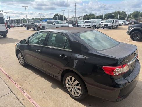 Used 2013 Toyota Corolla LE FWD image 5