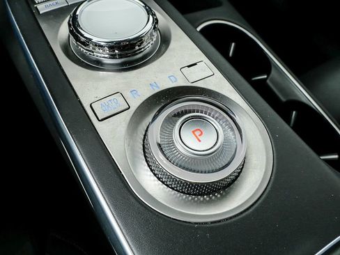 Used 2023 Genesis GV70 2.5T w/ Select Package image 22