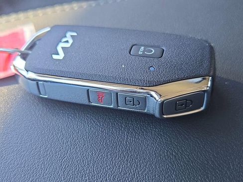 New 2026 Kia Seltos S image 32