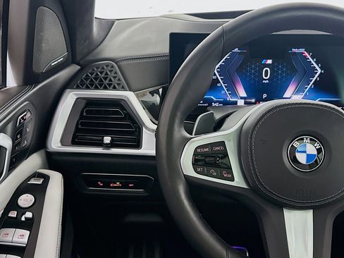 Used 2024 BMW X7 xDrive40i w/ Executive Package image 10