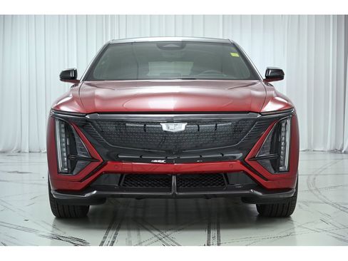 New 2026 Cadillac Lyriq V w/ Exterior Carbon Fiber Package image 3