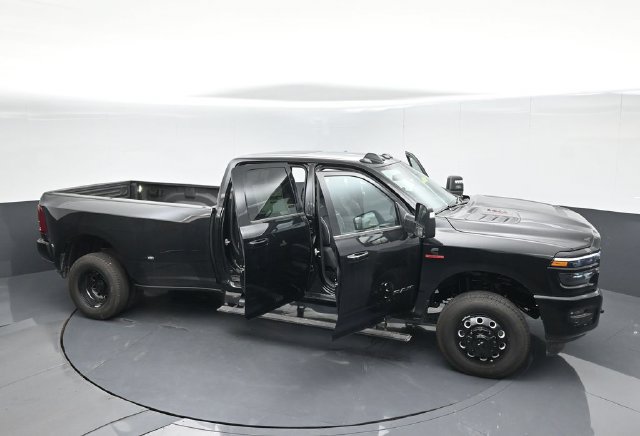 New 2026 RAM 3500 Laramie AWD/4WD image 60