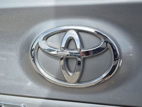 Used 2022 Toyota Camry LE FWD image 29