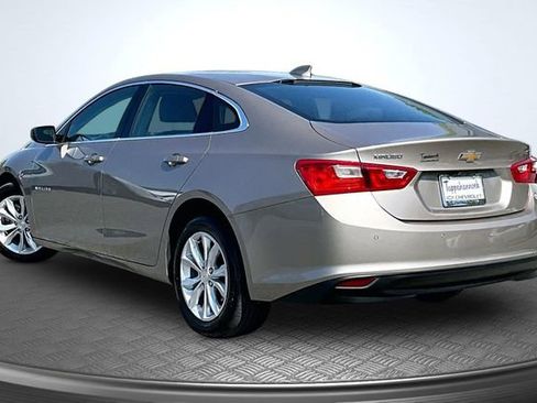 Used 2025 Chevrolet Malibu LT FWD image 4