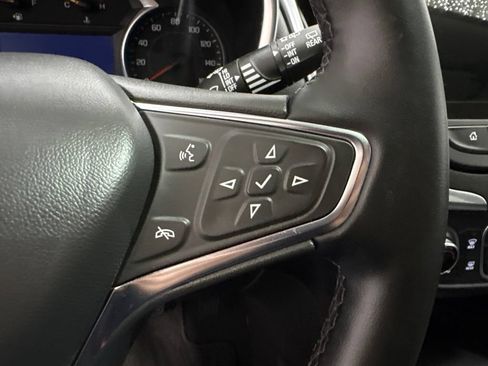 Used 2024 Chevrolet Equinox LT AWD/4WD image 25