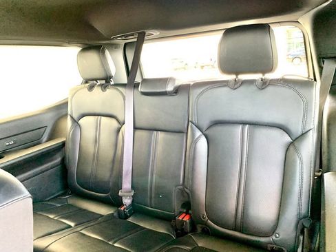 Used 2022 Jeep Wagoneer Series II image 14