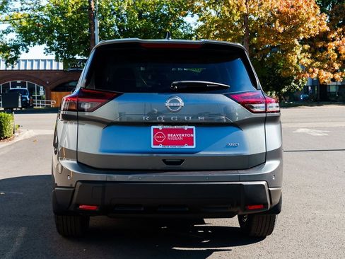 New 2026 Nissan Rogue S image 5