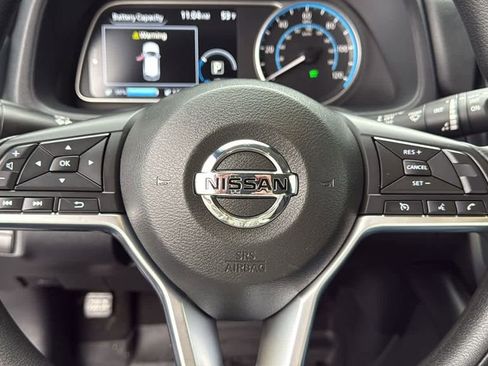 Certified 2022 Nissan Leaf S image 27
