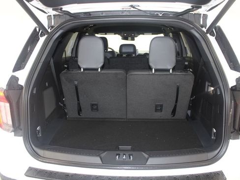 New 2026 Ford Explorer ST-Line w/ Premium Package RWD image 16