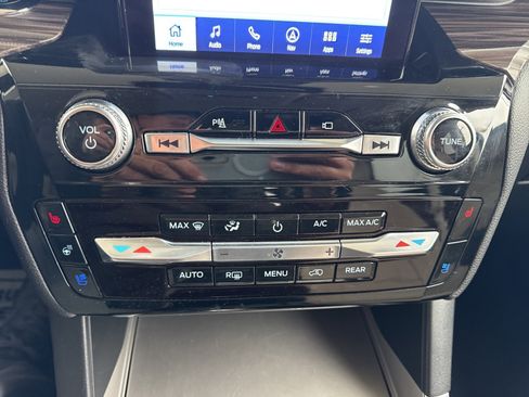 Certified 2023 Ford Explorer Limited w/ Limited Technology Package image 35