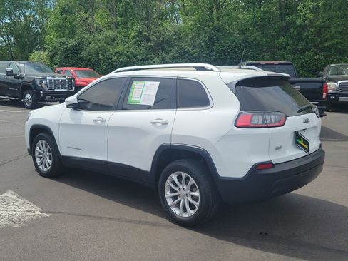 Used 2019 Jeep Cherokee Latitude w/ Popular Appearance Group FWD image 3
