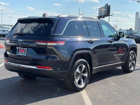 Used 2024 Jeep Grand Cherokee Limited 4xe AWD/4WD image 5