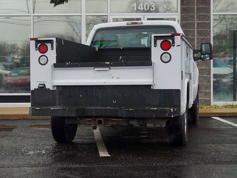 Used 2015 Ford F250 XL image 3