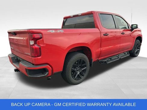 Used 2024 Chevrolet Silverado 1500 Custom image 3
