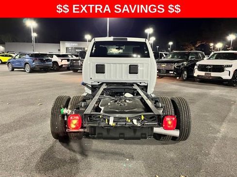 New 2024 RAM 3500 Tradesman image 7