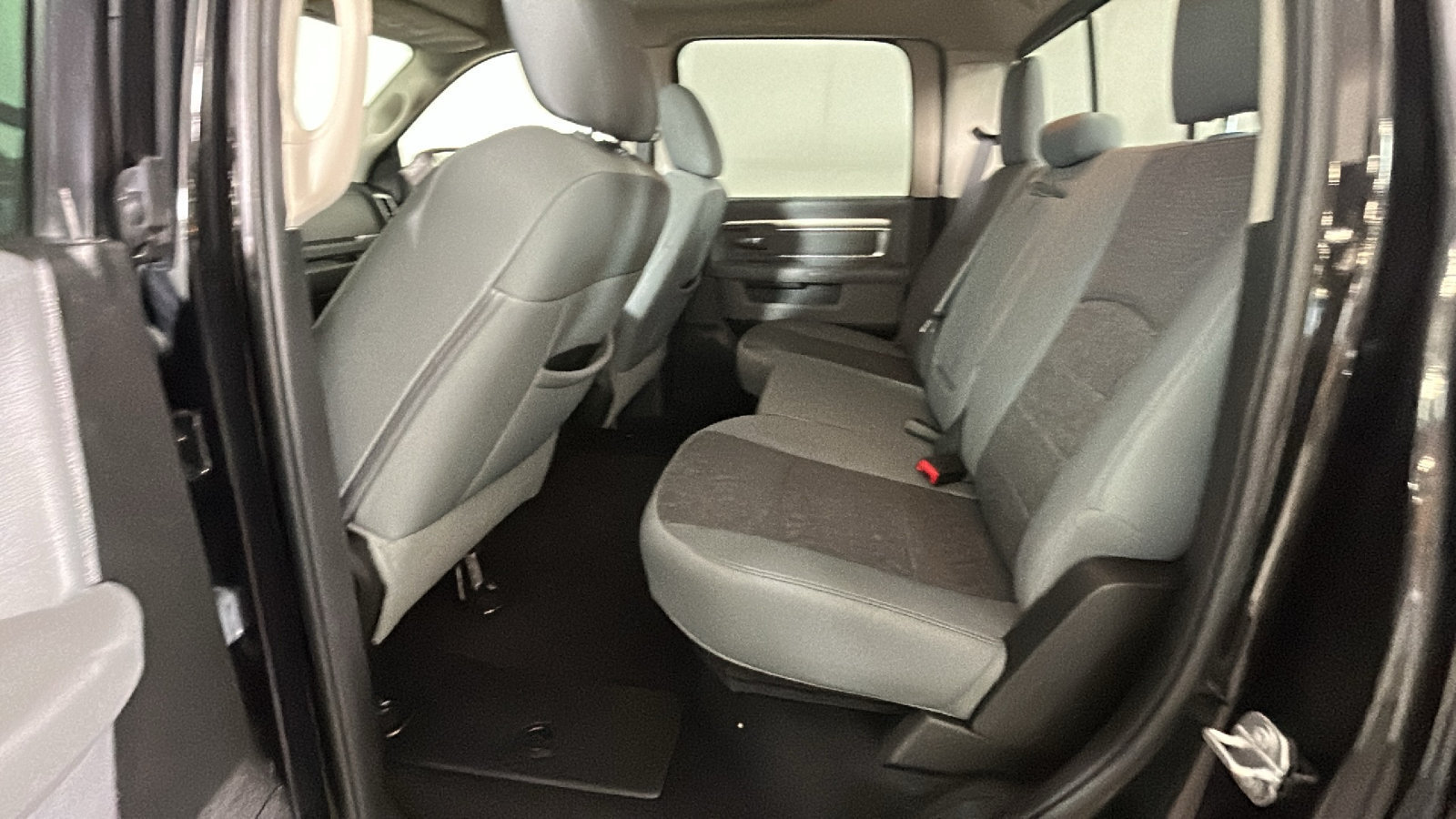 Used 2019 RAM 1500 Big Horn AWD/4WD image 31