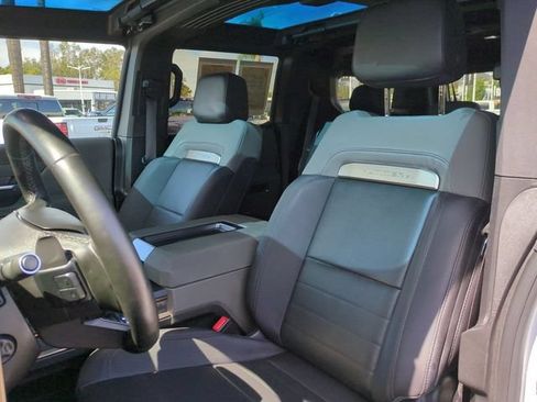 Used 2024 GMC Hummer EV 2X w/ Extreme Off-Road Package AWD/4WD image 19