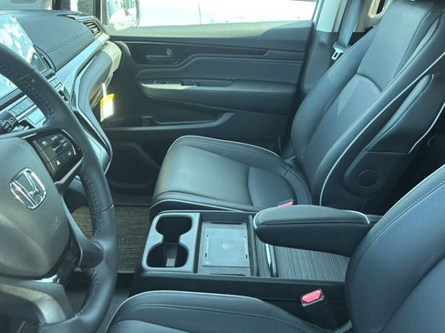 Certified 2026 Honda Odyssey Touring image 2