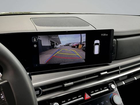 Used 2025 Hyundai Santa Fe SEL FWD image 16